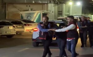 İzmir’in Bornova ilçesinde, evine girdiği sırada silahlı saldırıya uğrayan O.K.’nın