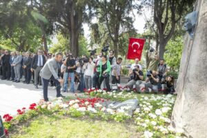 CHP Genel Başkanı Özgür Özel, Anneler Günü’nde Ulu Önder Gazi Mustafa Kemal