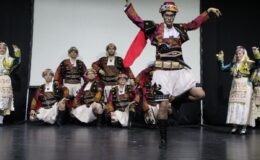 İzmir Folklor Gençlik ve Spor Kulübü Derneği’nin Yılsonu Gösterisi Coşku ve Gururla Gerçekleşti