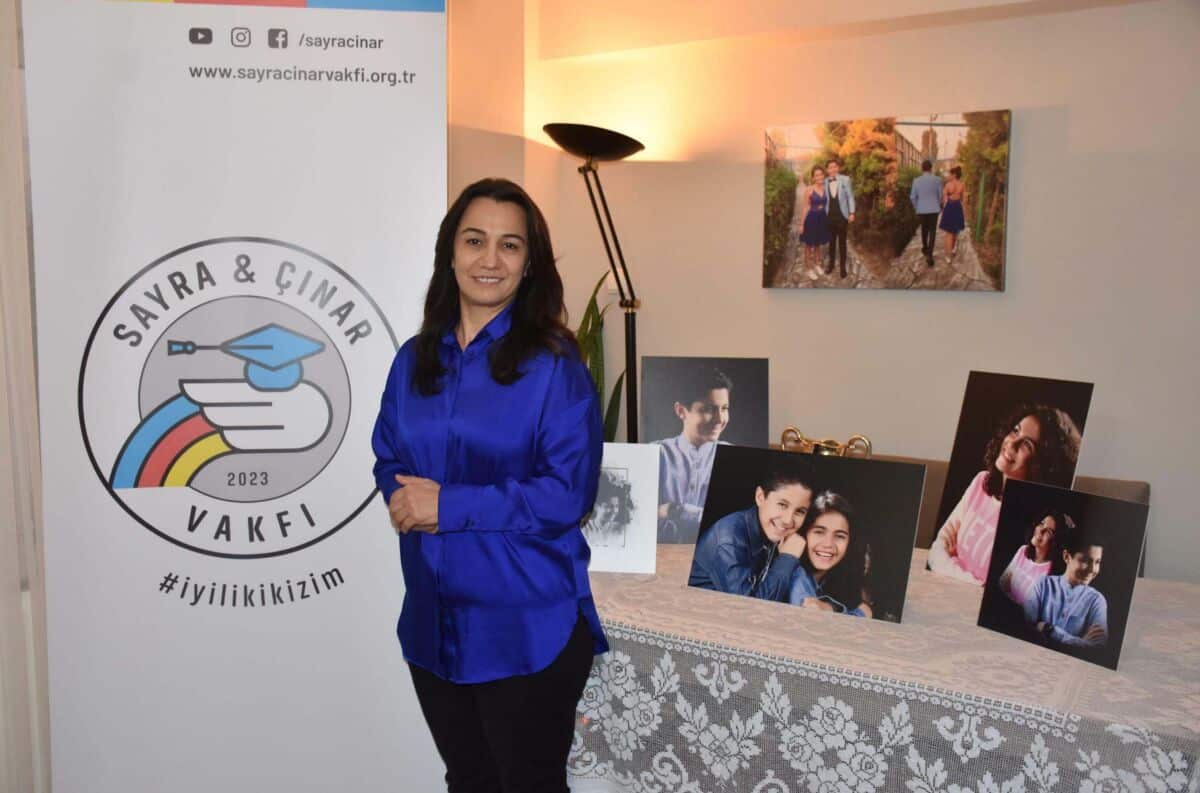 İzmir’in Seferihisar ilçesi açıklarında meydana gelen depremde ikiz çocukları Sayra