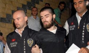 Münevver Karabulut’u canice katleden ve cezaevindeyken intihar eden Cem Garipoğlu’nun