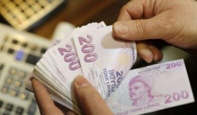 Emeklilerin gözü Temmuz artışında: En düşük maaş 15 bin lira mı olacak?