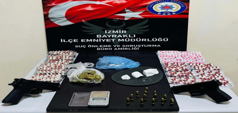 Firari hükümlü saklandığı evin kümesinde yakalandı İzmir’de, silahlı saldırı suçlarından hakkında kesinleşmiş 4 yıl 2 ay