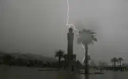 Meteorolojiden İzmir için uyarı: Gök gürültülü sağanak yağış