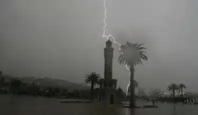 Meteorolojiden İzmir için uyarı: Gök gürültülü sağanak yağış