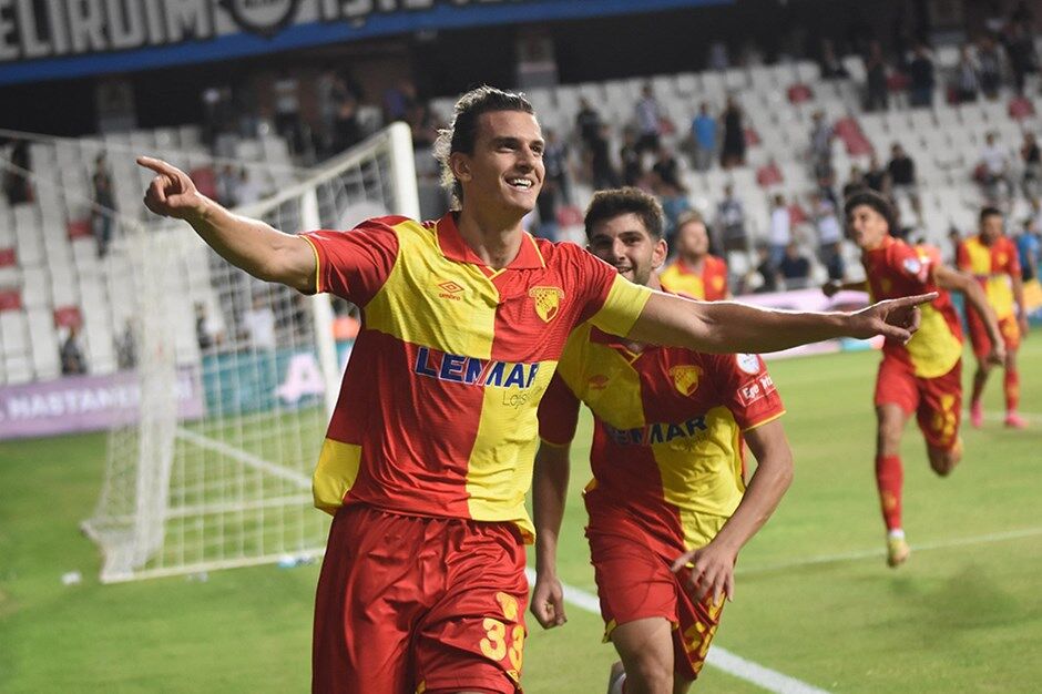 Yeni sezonda Süper Lig’de mücadele edecek Göztepe iskelet kadrosunu korumak