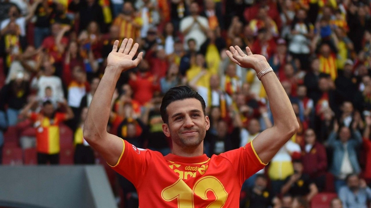 Gelecek sezon Süper Lig’de mücadele edecek Göztepe iç ve dış