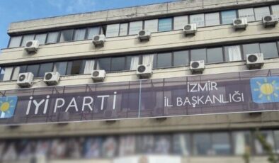 İYİ Parti İzmir’de flaş ayrılık kararları: 4 ilçede başkan ve adaylar istifa etti