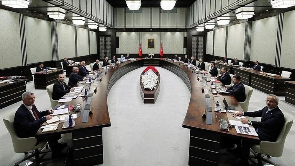 Türkiye’nin gündemi, yakından takip eden vatandaşlar tarafından Kabine toplantısı tarihi