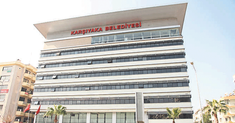 Karşıyaka Belediyesi’nde yaşanan ekonomik sıkıntılar, son dönemde tüm dikkatleri üzerine