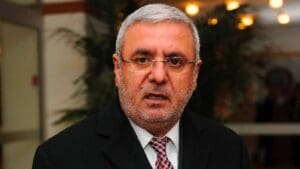 HABER MERKEZİ-AK Partili eski milletvekili Mehmet Metiner de Hürriyet Gazetesi