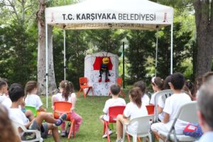 Çevre dostu çalışmalarının yanı sıra toplumsal farkındalığı güçlendirmeyi de amaçlayan