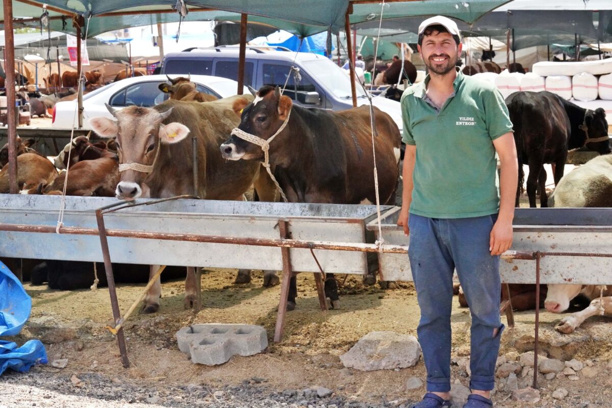 İzmir Büyükşehir Belediyesi, sağlıklı, güvenli ve huzurlu bir Kurban Bayramı