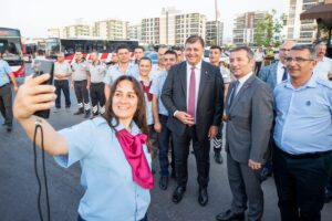 İzmir Büyükşehir Belediye Başkanı Dr. Cemil Tugay, Büyükşehir Belediyesi ve