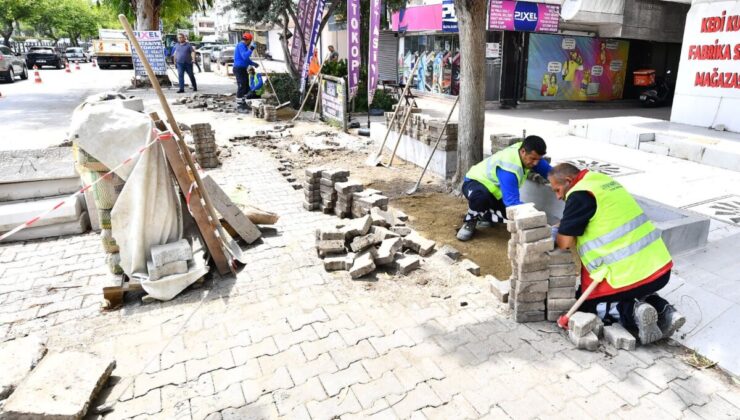 İzmir’de kaldırımlar yenileniyor