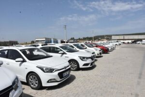Araç Kiralamacıları Konfederasyonu (AKKON) İzmir İl Başkanı Ahmet Demir, Kurban
