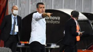 TFF 3’üncü Lig’de yeni sezona iddialı girmeye hazırlanan Karşıyaka, yeni