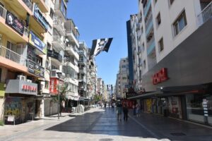 İzmir’in Çeşme, Foça, Urla gibi turistik ilçelerinde Kurban Bayramı tatili