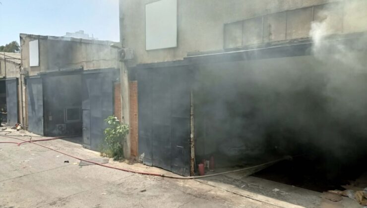 İzmir’de geri dönüşüm tesisinde yangın