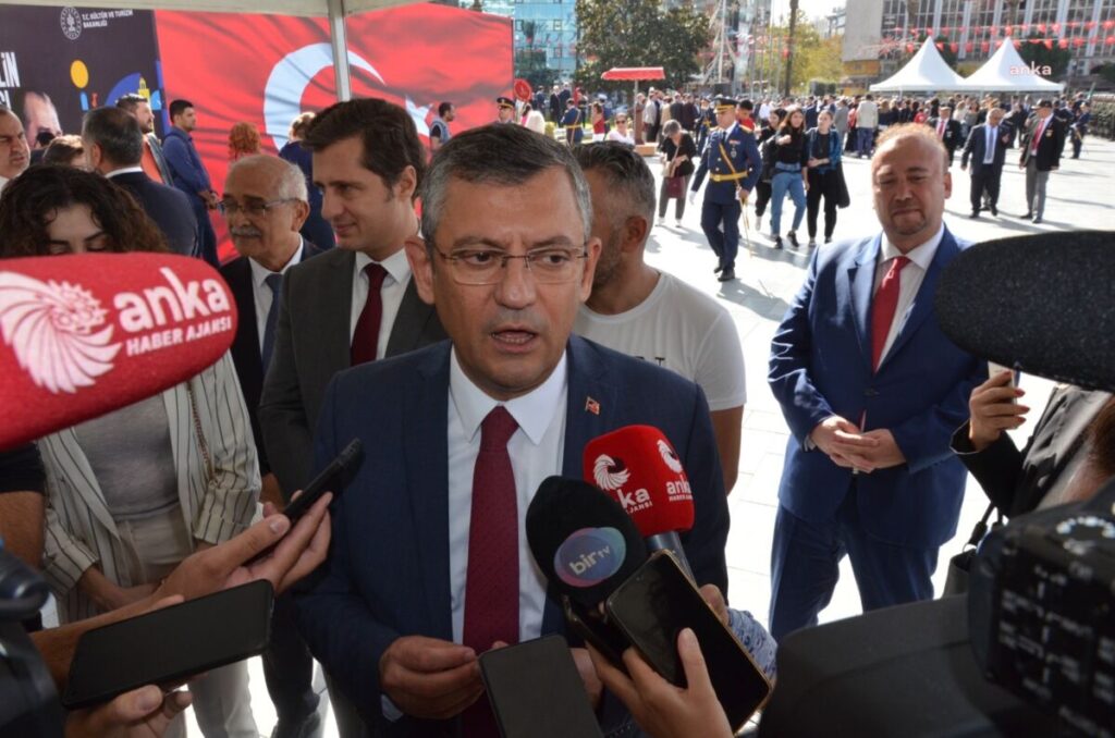 özgür özel