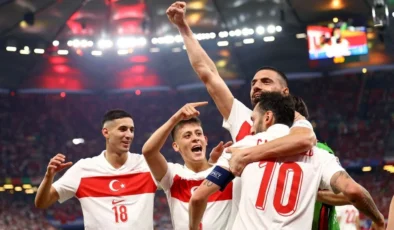 Türkiye son 16’da | A Milli Takım galibiyetle turladı
