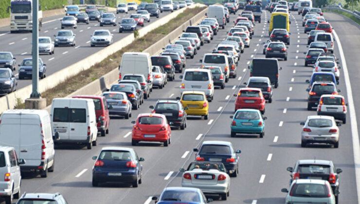 Bakan Ali Yerlikaya bir haftalık trafik raporunu açıkladı: ‘415 bin 795 sürücüye işlem yapıldı’