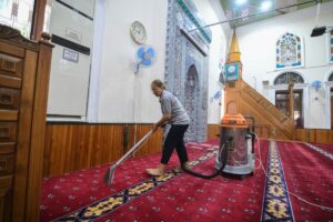 Bayram tatili süresince Bornova Belediyesi’nin ilgili birimleri vatandaşların hizmetinde olacak.