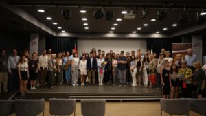 Yönetmen Berkan Aktepe’nin ilk filmi olan Çember, İzmir galasını 1923