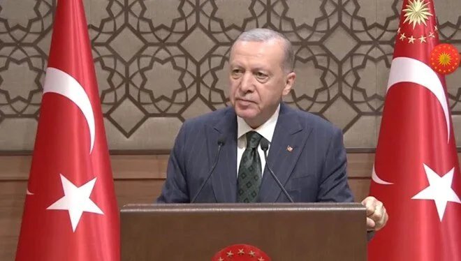 Cumhurbaşkanı Erdoğan, Medya Ödülleri Töreni’ne katıldı. Konuşmasında İsrail’e tepki gösteren Erdoğan,