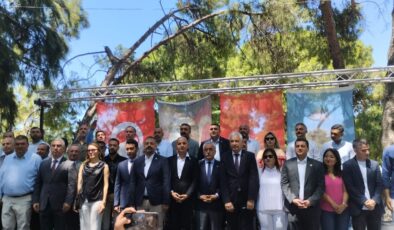 CHP İzmir bayramlaştı… Başkanlardan Özel’e tam destek ve gündem mesajları