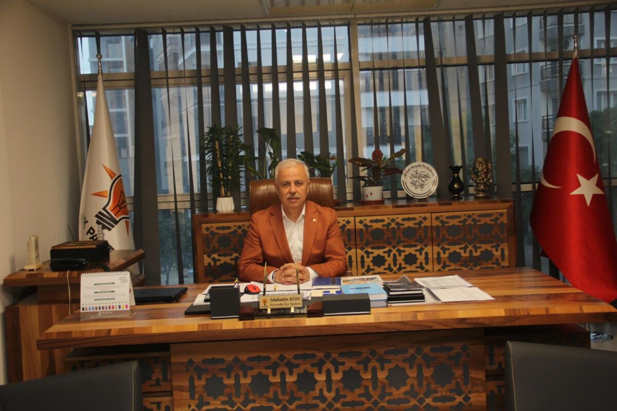AK Parti Karşıyaka İlçe Başkanı Selahattin Köse, Karşıyaka Belediyesi Özle