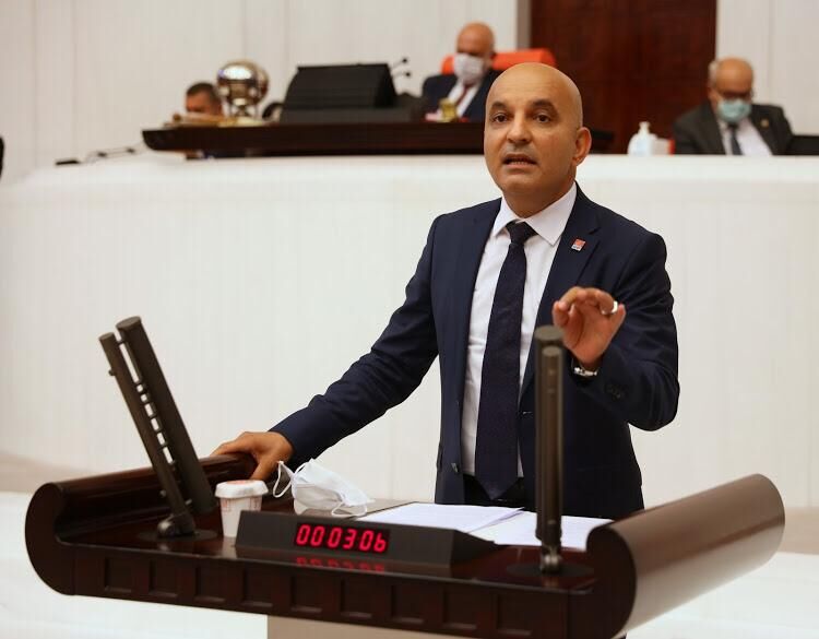 Cumhuriyet Halk Partisi (CHP) İzmir Milletvekili ve KİT Komisyonu üyesi