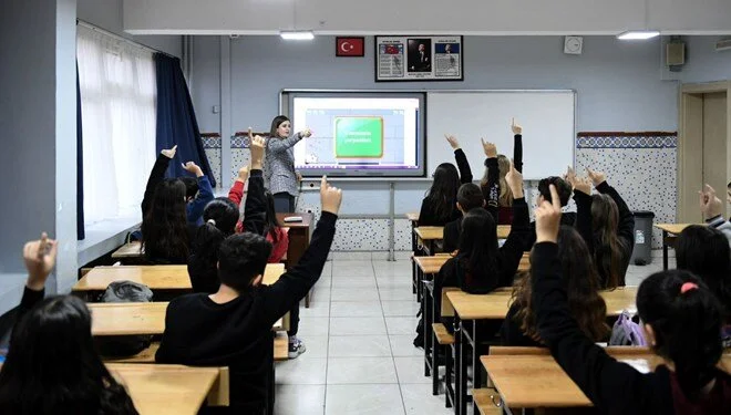 öğretmen