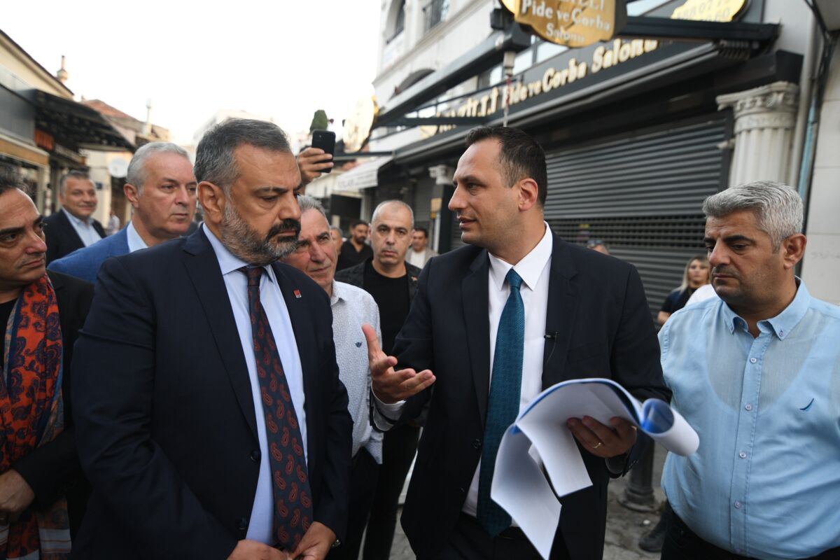 Her sabah, gün doğarken saha ziyaretleriyle mesaisine başlayan Bornova Belediye
