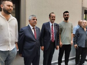 DEMOKRAT GÜNDEM-HABER MERKEZİ-Milliyetçi Hareket Partisi (MHP) İzmir Teşkilatı bayramlaştı. MHP