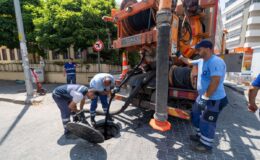 İzmir’de koku ve taşkın sorununu kaldırmak için altyapı hatlarında temizlik seferberliği