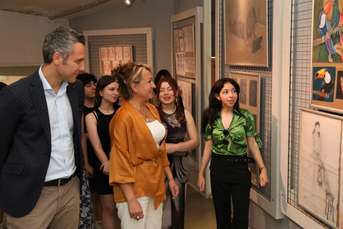 Bornova Belediyesi Uğur Mumcu Kültür ve Sanat Merkezi, yedi öğrencinin
