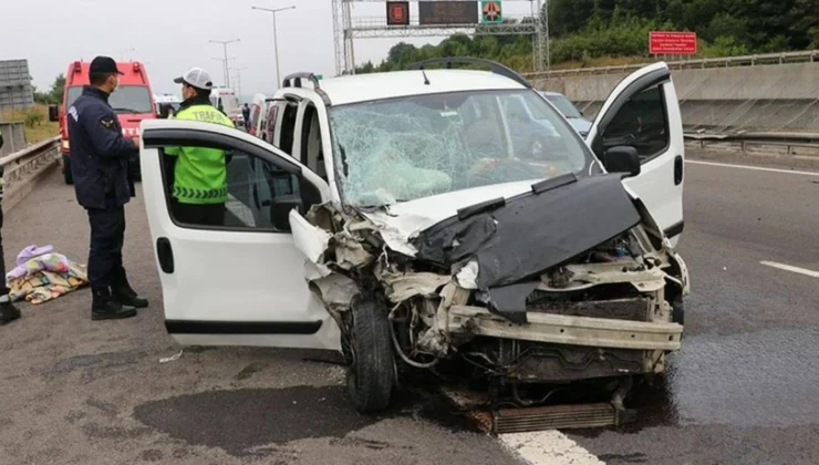 Bayramın acı tablosu: Trafik kazalarında 5 kişi öldü, bin 421 kişi yaralandı