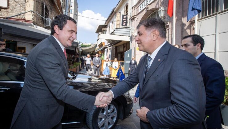 Kosova Cumhuriyeti Başbakanı Kurti, Başkan Tugay’ı ziyaret etti 