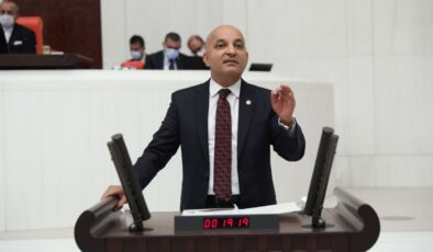 CHP’li Mahir Polat: ‘Milletin varlıklarını şirketler batırıyor’