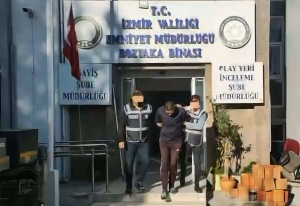 Asayiş Şube Müdürlüğü Ahlak Büro Amirliği ekipleri, yabancı uyruklu kadınları