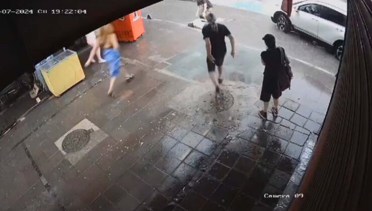 İzmir’deki sağanakta iki kişinin akıma kapıldığı anlar kamerada