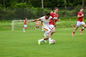 Süper Lig’de yeni sezona Slovenya kampında hazırlanan Göztepe, burada oynadığı