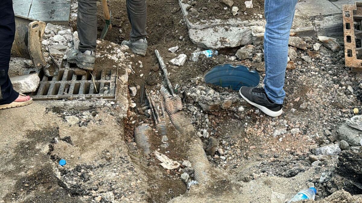 İzmir’de sağanak sırasında yolda elektrik akımına kapılan 2 kişinin ölümüne