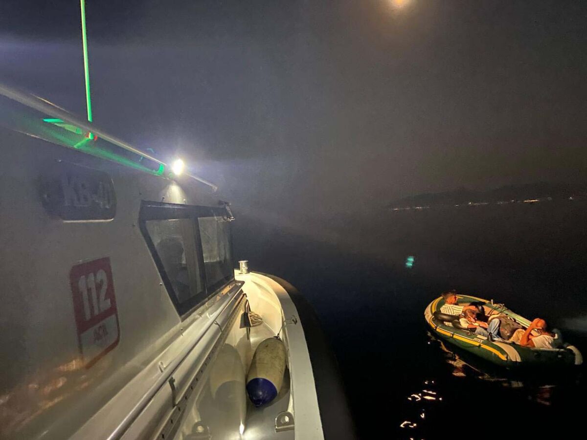 İzmir’in Urla, Dikili, Seferihisar ve Karaburun ilçeleri açıklarında sahil güvenlik