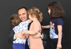 Hayatın her alanında vatandaşlara hizmet ederken, çocuklar söz konusu olduğunda