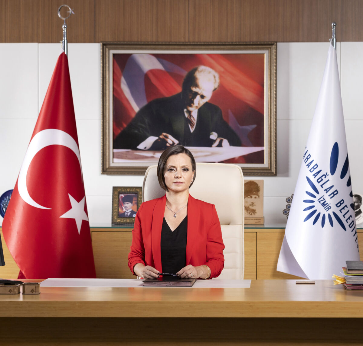 Karabağlar Belediye Başkanı Helil Kınay, basında çıkan iddialarla ilgili açıklama