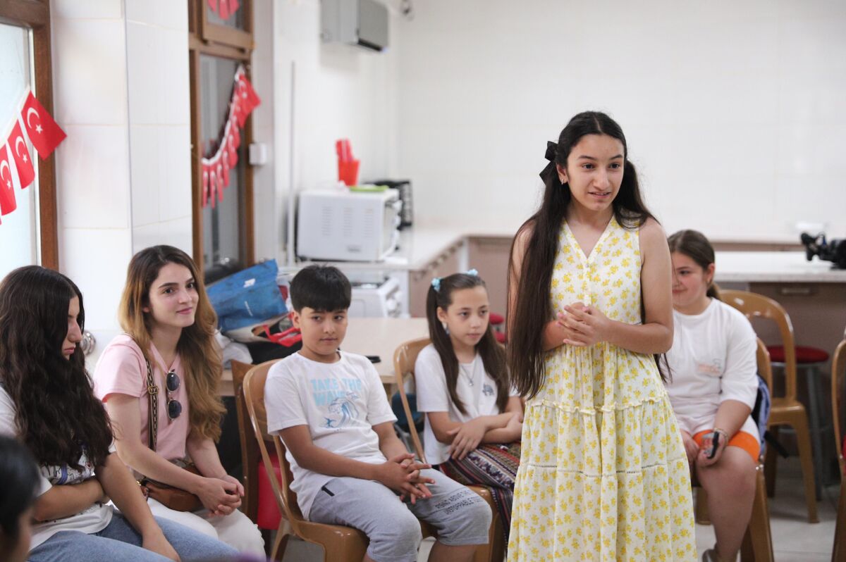 Konak Belediyesi’nin Avrupa Dayanışma Programı kapsamında Pi Gençlik Derneğiyle (ESC