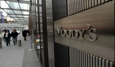Moody’s, Türkiye’nin Kredi Notunu Yükseltti