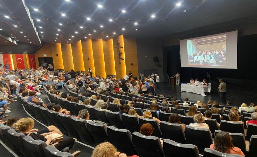 CHP İzmir’de Kadın Kolları’nda kongre mesaisi: Listeler belli oldu